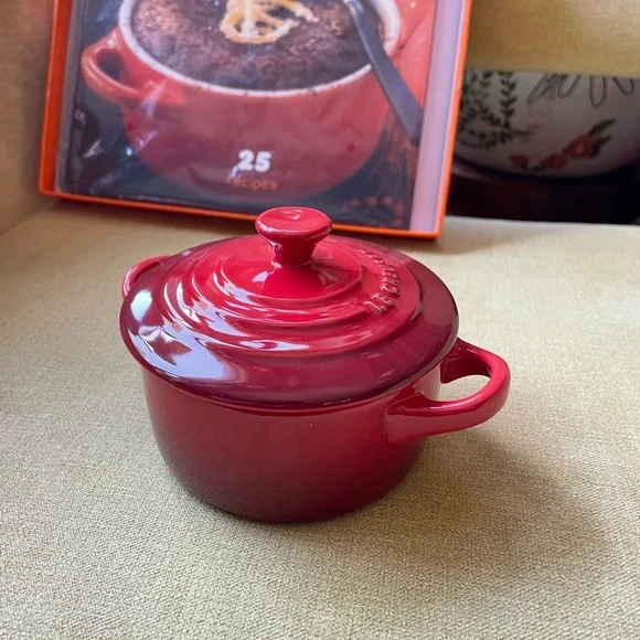 Le Creuset Stoneware Cherry Red Set of 4 Mini Cocottes with Recipe Book - Picture 6 of 15